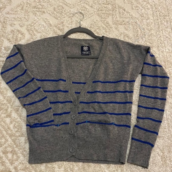 American Eagle Outfitters S/P Grey and Blue Sweater/Cardigan - Picture 2 of 4